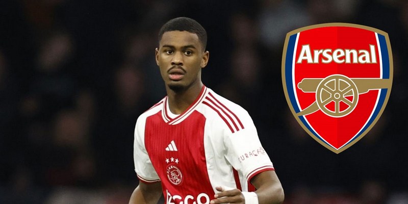 Hậu vệ Hato vẫn đang nằm trong tầm ngắm của câu lạc bộ Arsenal